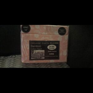 Bella Home Pink King Sheet Set